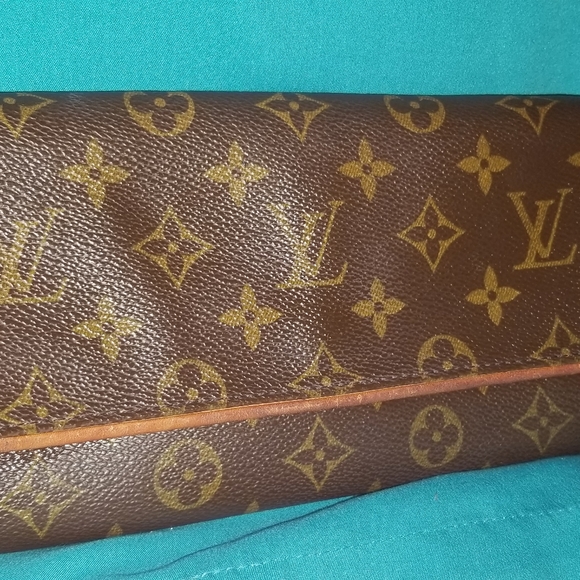 Louis Vuitton pouchette - Picture 6 of 11